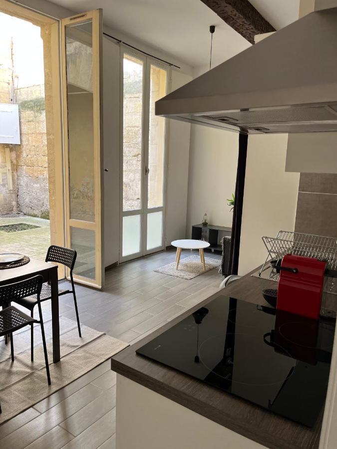 Studio Plein Coeur De Libourne Apartment Exterior photo
